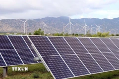 Dự án điện mặt trời tại xã Thuận Nam (Khánh Hòa). (Ảnh: Công Thử/TTXVN)