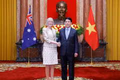 Chủ tịch nước Lương Cường tiếp Đại sứ Australia tại Việt Nam Gillian Bird. (Ảnh: Lâm Khánh/TTXVN)