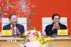 Tổng Bí thư Tô Lâm và Thủ tướng Phạm Minh Chính tại buổi gặp các lãnh đạo, nguyên lãnh đạo Đảng, Nhà nước. (Ảnh: Dương Giang/TTXVN)