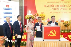 Đại biểu bỏ phiếu bầu Ban Chấp hành Đảng bộ Tổng công ty Thép Việt Nam nhiệm kỳ 2025-2030. (Ảnh: Chu Thanh Vân/TTXVN)