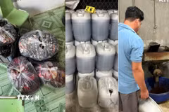 Hiện trường nơi các đối tượng sản xuất, chế biến cà phê bột giả. (Ảnh: TTXVN phát)