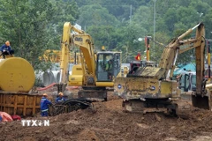 Công trình mở rộng Cảng hàng không quốc tế Phú Quốc đang thi công. (Ảnh: Lê Huy Hải/TTXVN)