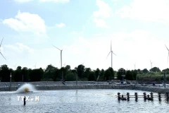 Mô hình nuôi tôm tại Cà Mau. (Ảnh: Hoàng Liên Sơn/TTXVN)