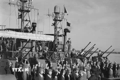 Chiến sỹ phân đội 7 Hải quân (đơn vị anh hùng) quyết tâm hoàn thành xuất sắc mọi nhiệm vụ (1972). (Ảnh: Bảo Hanh/TTXVN)