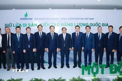 Thủ tướng Phạm Minh Chính với các đại biểu hội nghị. (Ảnh: Dương Giang/TTXVN)