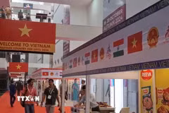 Gian hàng Việt Nam tại Triển lãm Thương mại Quốc tế Uttar Pradesh 2024. (Ảnh: TTXVN phát)