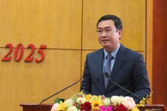 Ông Nguyễn Cảnh Toàn, Phó Bí thư Tỉnh ủy, Chủ tịch UBND tỉnh phát biểu nhận nhiệm vụ. (Nguồn: Báo Lạng Sơn)