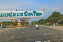 Khu du lịch Sơn Tiên.