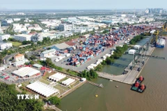 Một góc Khu chế xuất Tân Thuận, Thành phố Hồ Chí Minh, nhìn từ sông Sài Gòn. (Ảnh: Trung Tuyến/TTXVN)