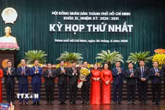 Thường trực Hội đồng Nhân dân và các ban thuộc Hội đồng Nhân dân Thành phố Hồ Chí Minh nhiệm kỳ 2026-2031. (Ảnh: Liên Sơn/TTXVN)