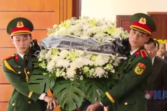 Lãnh đạo Đảng, Nhà nước Lào viếng nguyên Chủ tịch nước Trần Đức Lương