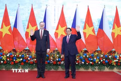 Thủ tướng Phạm Minh Chính chủ trì lễ đón Thủ tướng Séc Petr Fiala thăm chính thức Việt Nam ngày 21/4/2023. (Ảnh: Dương Giang/TTXVN)