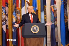 Tổng thống Mỹ Donald Trump phát biểu tại Nhà Trắng. (Ảnh: THX/TTXVN)