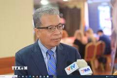Đại sứ Việt Nam tại Liên bang Nga Đặng Minh Khôi trả lời phỏng vấn phóng viên TTXVN tại Nga. (Ảnh: Văn Hiếu/TTXVN)