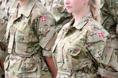 Nữ giới Đan Mạch đủ 18 tuổi sẽ được gọi nhập ngũ. (Nguồn: Anadolu)