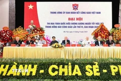 Đoàn Chủ tịch điều hành Đại hội. (Ảnh: Minh Đức/TTXVN)