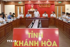 Ủy ban Bầu cử tỉnh Khánh Hòa họp nghe báo cáo nhanh kết quả bầu cử. (Ảnh: Xuân Triệu/TTXVN)