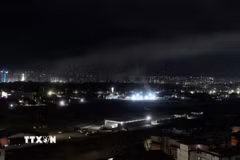 Nhiều tiếng nổ lớn đã vang lên ở thủ đô Caracas của Venezuela, đồng thời điện đã bị ngắt tại một căn cứ quân sự lớn. (Ảnh: IRNA/TTXVN)