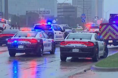 Cảnh sát phong tỏa hiện trường vụ nổ súng. (Nguồn: ABC News)