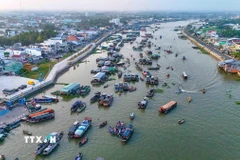 Chợ nổi Cái Răng (Cần Thơ) nhìn từ trên cao. (Ảnh: Thanh Liêm/TTXVN)