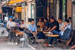 Mặc dù đối mặt với những khó khăn chung như giá nguyên vật liệu tăng cao, doanh thu toàn ngành vẫn ghi nhận sự tăng trưởng. (Ảnh: Hoàng Hiếu/TTXVN)