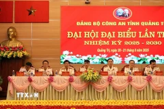 Đoàn Chủ tịch điều hành Đại hội. (Ảnh: Nguyên Linh/TTXVN)