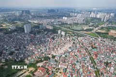 Dự án đường Tây Thăng Long nối Vành đai 3 đoạn qua phường Đông Ngạc. (Ảnh: Lê Đông/TTXVN)