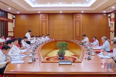 Cho ý kiến về công tác chuẩn bị Đại hội các đảng bộ nhiệm kỳ 2025-2030