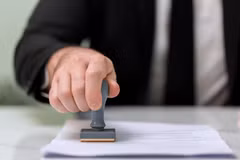 Nghị định số 293/2026/NĐ-CP hướng dẫn cấp chứng nhận Apostille đối với giấy tờ công của Việt Nam. (Nguồn: Báo Chính phủ)