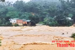 Nước suối khu vực bản Khằm 2, xã Trung Lý dâng cao, chảy xiết. (Nguồn: Báo Thanh Hóa)