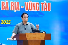 Thủ tướng Phạm Minh Chính phát biểu kết luận buổi làm việc với Ban Thường vụ Tỉnh ủy Bà Rịa-Vũng Tàu. (Ảnh: Dương Giang/TTXVN)