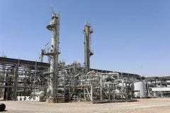 Một nhà máy lọc dầu ở tỉnh Wasit, Iraq. (Ảnh: THX/TTXVN)