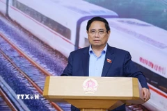 Thủ tướng Phạm Minh Chính kết luận phiên họp lần thứ tư BCĐ các công trình trọng điểm, dự án quan trọng quốc gia lĩnh vực đường sắt. (Ảnh: Dương Giang/TTXVN)