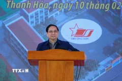Thủ tướng Phạm Minh Chính phát biểu tại Lễ khởi công dự án Trường tiểu học Cẩm Thạch, Thanh Hóa. (Ảnh: Dương Giang/TTXVN)