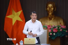 Thủ tướng Lê Minh Hưng chủ trì họp Thường trực Chính phủ với lãnh đạo Bộ Y tế. (Ảnh: Dương Giang/TTXVN)