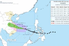 Hướng di chuyển của bão số 13 lúc 5 giờ ngày 6/11. (Ảnh: TTXVN phát)