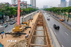 Công trường Dự án nâng cấp, cải tạo kênh Thụy Phương. (Ảnh: Trung Nguyên/TTXVN)