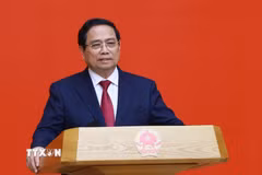 Bí thư Đảng ủy Chính phủ, Thủ tướng Chính phủ Phạm Minh Chính phát biểu chúc mừng. (Ảnh: Dương Giang/TTXVN)