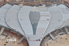 Mái nhà ga hành khách sân bay Long Thành cơ bản đã hoàn thành. (Ảnh: Công Phong/TTXVN)