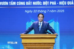 Thủ tướng Phạm Minh Chính phát biểu tại Lễ công bố quyết định chuyển đổi mô hình từ Trường Đại học Phenikaa thành Đại học Phenikaa. (Ảnh: Dương Giang/TTXVN)