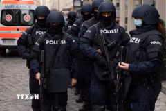 Cảnh sát gác tại thủ đô Vienna, Áo. (Ảnh: AFP/ TTXVN)
