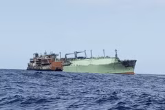 Tàu Arctic Metagaz hiện đang trôi dạt. (Nguồn: Cục Vận tải Hàng hải và Cảng của Libya)