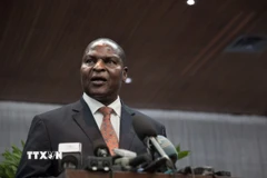 Tổng thống Cộng hòa Trung Phi Faustin Touadera phát biểu tại một cuộc họp báo ở Bangui. (Ảnh: AFP/TTXVN)