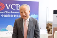 Ông Nghiêm Giới Hòa - Chủ tịch Công ty TNHH Viện nghiên cứu Trang Nghiêm, trả lời phỏng vấn của phóng viên TTXVN. (Ảnh: Quang Hưng/TTXVN)