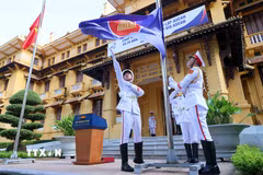 Lễ thượng cờ nhân kỷ niệm 57 năm Ngày thành lập Hiệp hội các Quốc gia Đông Nam Á (ASEAN) do Bộ Ngoại giao tổ chức (Hà Nội, 8/8/2024). (Ảnh: An Đăng/TTXVN)