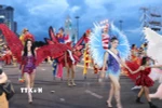 Diễu hành Carnival: Biểu tượng mới của du lịch Nha Trang. (Ảnh: Đặng Tuấn/TTXVN)