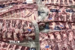 Thịt bò được Bộ Nông nghiệp Mỹ (USDA) phân hạng bày bán tại một siêu thị ở Mỹ. (Ảnh: Ngọc Quang/TTXVN)