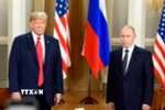 Tổng thống Nga Vladimir Putin (phải) và Tổng thống Mỹ Donald Trump tại cuộc gặp ở Helsinki, Phần Lan, ngày 16/7/2018. (Ảnh: THX/TTXVN)