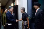 Lãnh đạo Singapore đón Tổng Bí thư, Chủ tịch nước Tô Lâm và Phu nhân tại sân bay Changi, Singapore. (Ảnh: Thống Nhất/TTXVN)