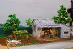 Sản phẩm bánh Trung Thu tiệm tạp hoá do chính Thuỳ Dương nhào nặn và tạo hình. (Ảnh: Bảo Ngọc/Vietnam+)